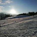 Alpiner Familienurlaub In *