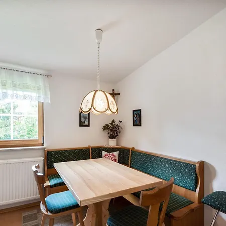 Alpiner Familienurlaub In *