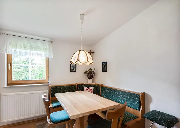 Alpiner Familienurlaub In *